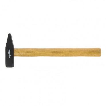 SPARTA Молоток слесарный, 500 г, квадратный боек, деревянная рукоятка 102105